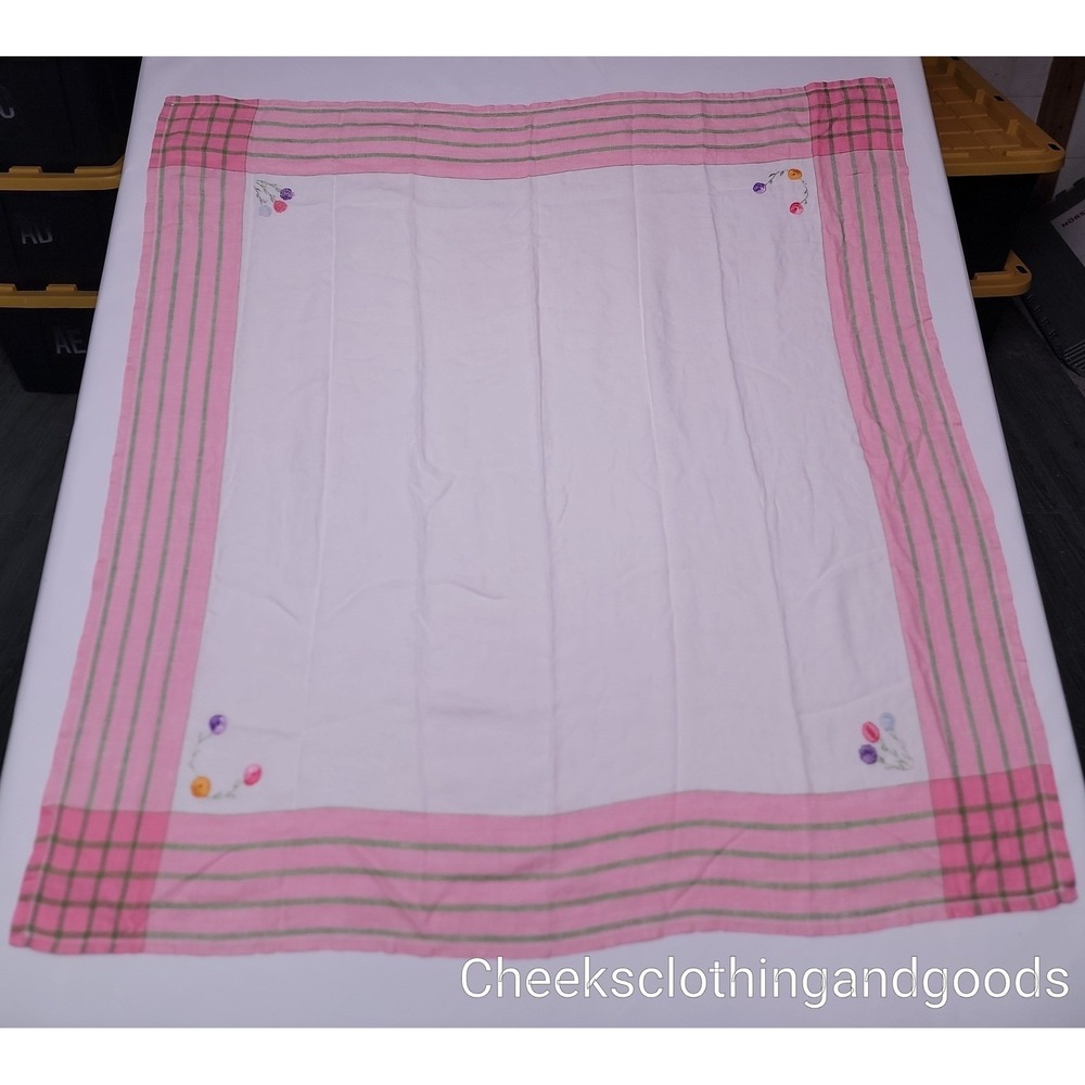 Vintage Hand Embroidered Linen Card Tablecloth 44.5'x43.5"